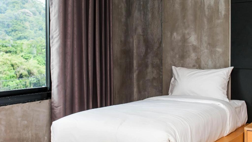 B2 Phuket Boutique & Budget Hotel Extérieur photo