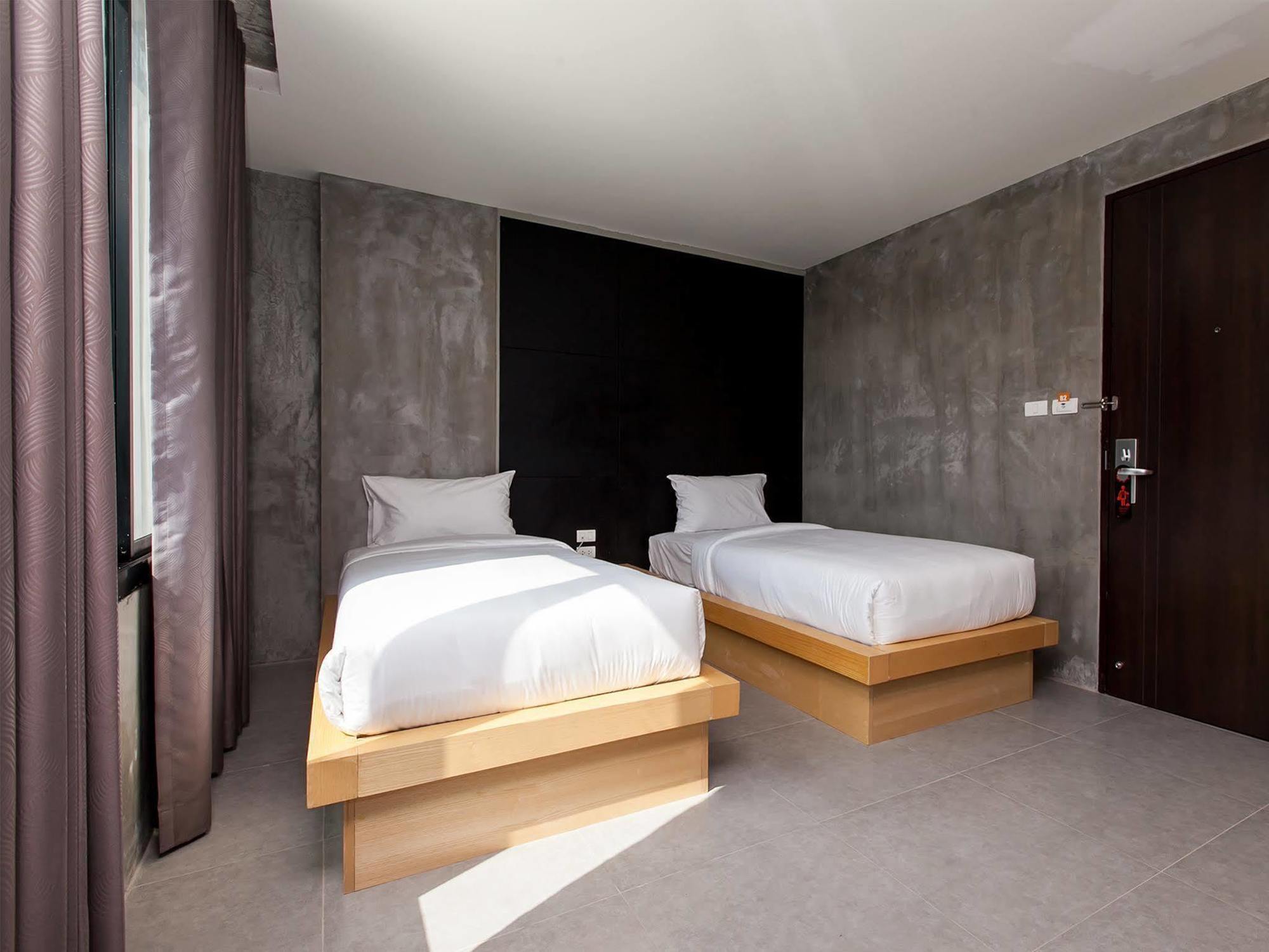 B2 Phuket Boutique & Budget Hotel Extérieur photo
